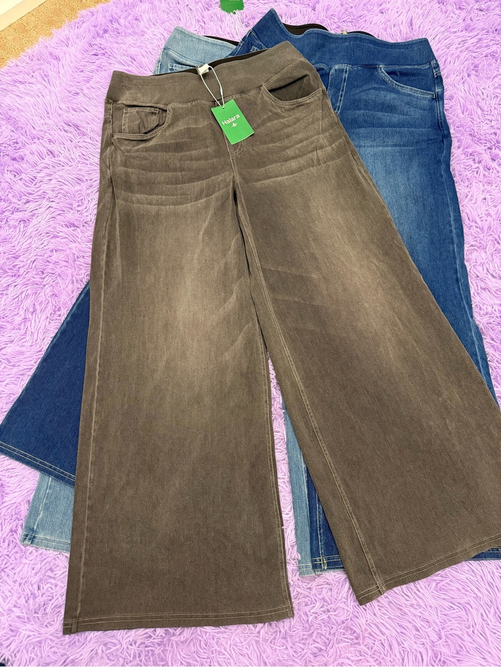 Halara Women’s Wide Leg Jeans Bundle- Size Large Petite